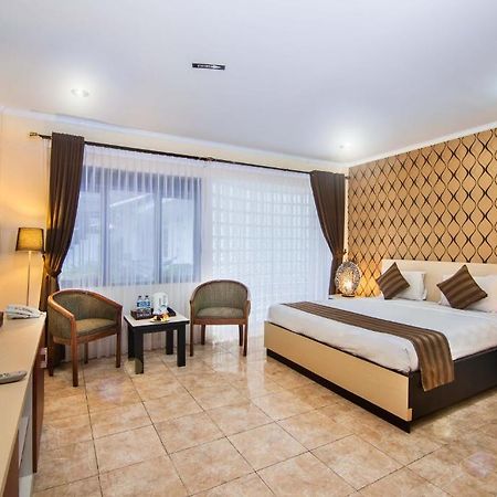 Grand Prioritas Hotel Bogor Bagian luar foto