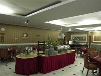 Grand Prioritas Hotel Bogor Bagian luar foto