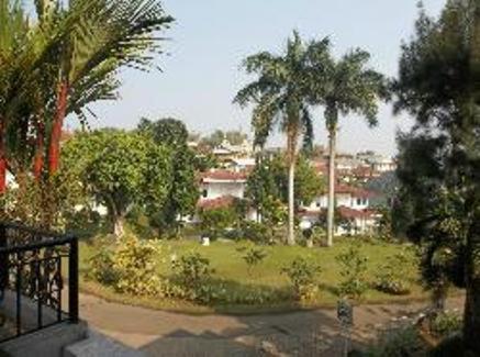 Grand Prioritas Hotel Bogor Bagian luar foto