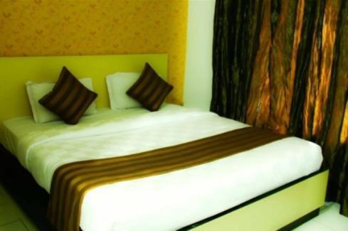 Grand Prioritas Hotel Bogor Bagian luar foto
